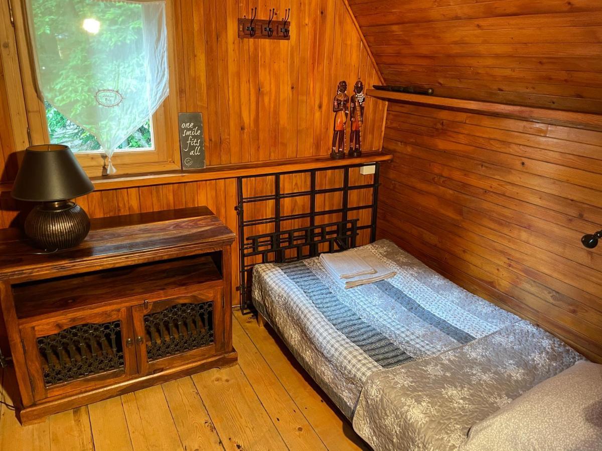Roznow Domek Pod Zamkiem Esterno foto